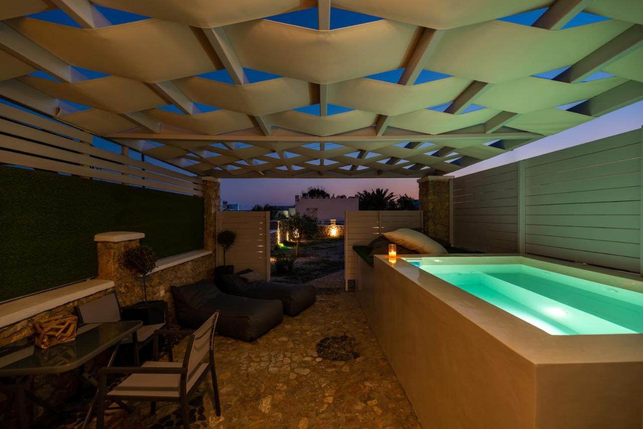Kasteli Suites Playa de Perivolos Exterior foto