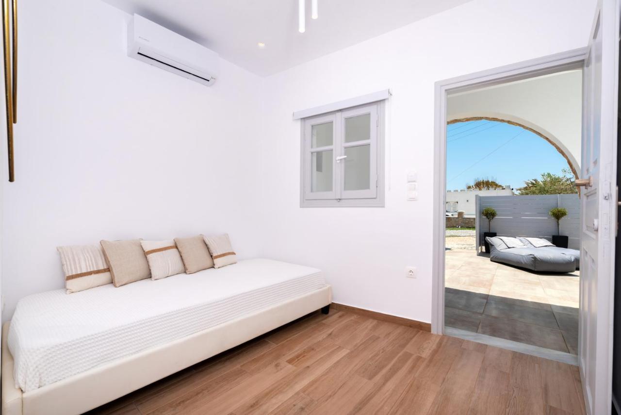 Kasteli Suites Playa de Perivolos Exterior foto